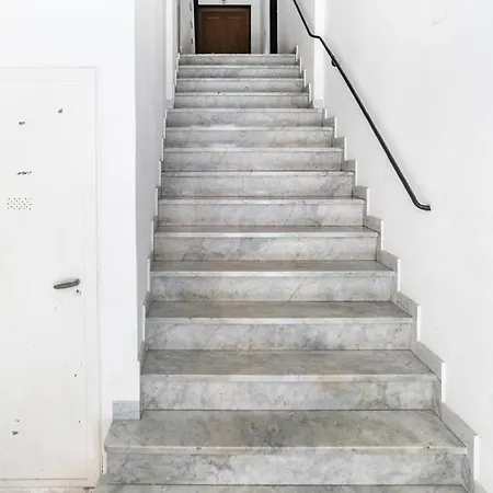 Modern Apartment In The Heart Of The City Center Genoa Exterior photo