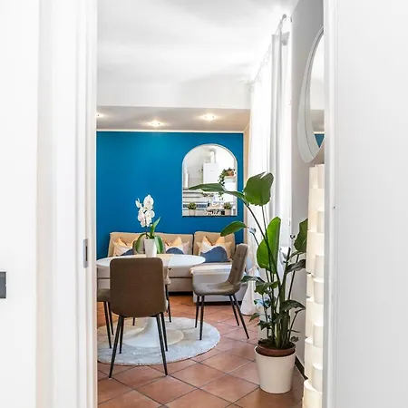 Modern Apartment In The Heart Of The City Center Genoa Exterior photo